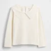 Blusa con cuello en forma de corazón para bebés y niños pequeños