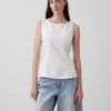Blusa de cuello barco en mezcla de lino