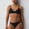 Bralette de encaje Madesoft con escote profundo