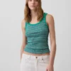 Camiseta sin mangas con cuello redondo acanalado