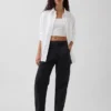 Pantalones utilitarios de talle medio hasta el tobillo