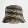 Sombrero de paja tipo cubo