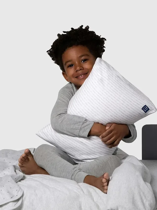 Almohada para niños pequeños babyGap con 2 fundas refrescantes