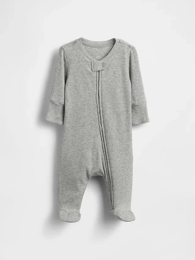 Baby First Favorites: mono con pies de punto fino
