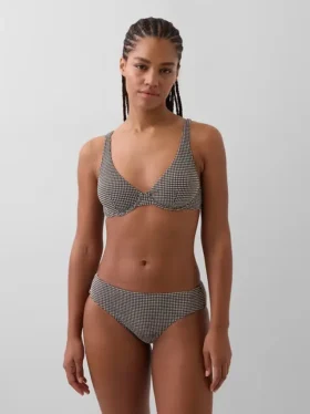 Bajo de bikini
