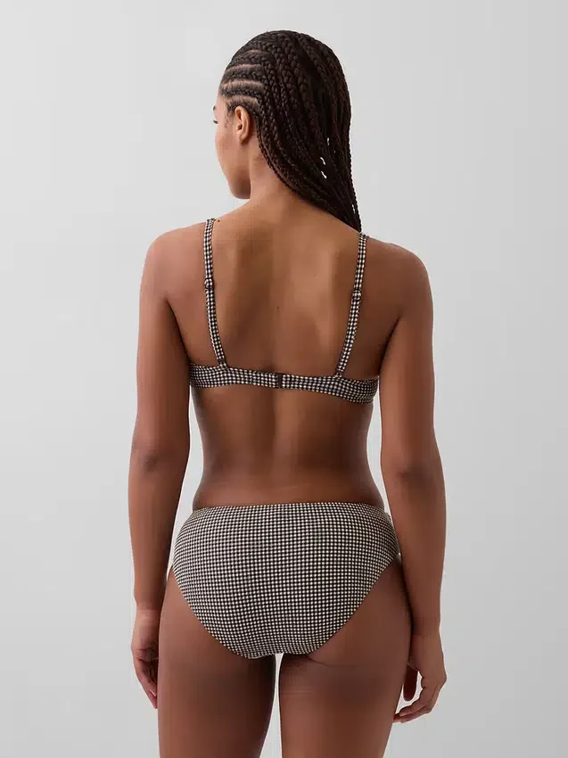 Bajo de bikini