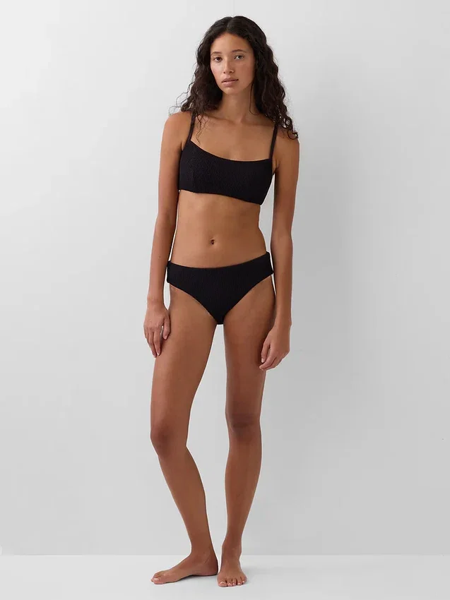 Bajo de bikini
