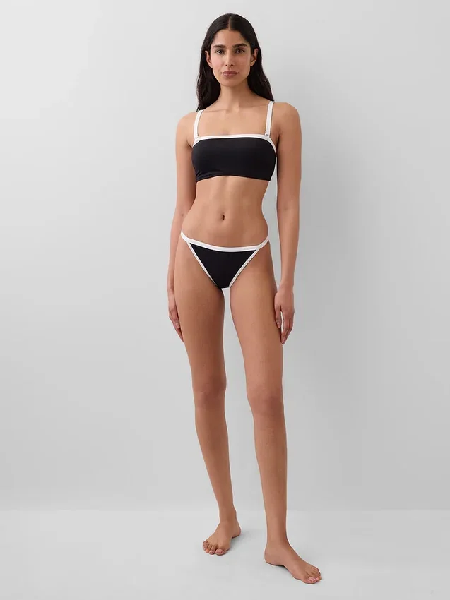 Bajo de bikini