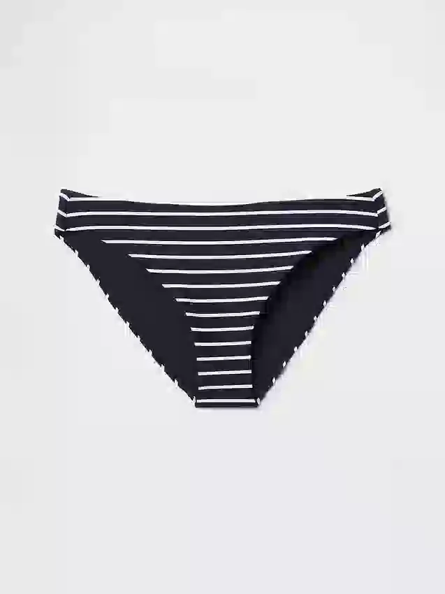 Bikini clásico de las partes de abajo