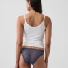 Bikini tipo «cheeky» de encaje