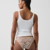Bikini tipo «cheeky» de encaje