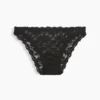 Bikini tipo «cheeky» de encaje