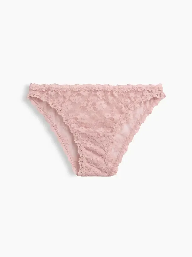 Bikini tipo «cheeky» de encaje