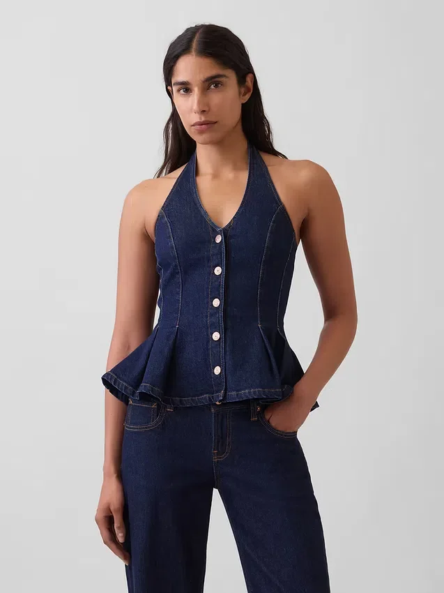 Blusa ajustada de mezclilla con cuello halter y peplum
