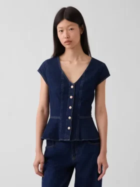 Blusa ajustada de mezclilla con mangas casquillo y peplum