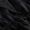 Blusa con cuello en V y volantes