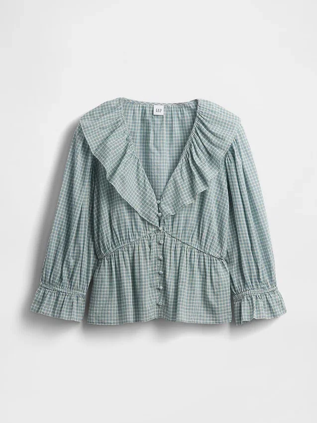 Blusa con cuello en V y volantes