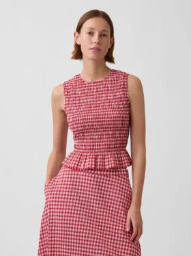 Blusa corta con peplum de cuadros vichy fruncida