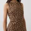 Blusa de cuello barco en mezcla de lino