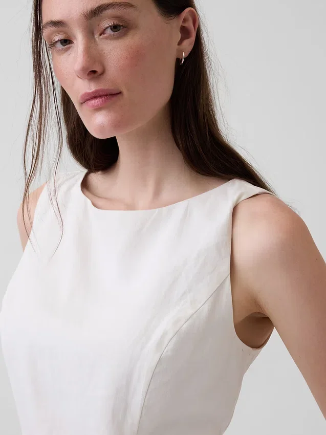 Blusa de cuello barco en mezcla de lino