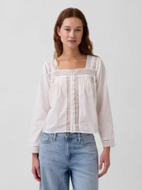 Blusa de cuello cuadrado con ribete de encaje