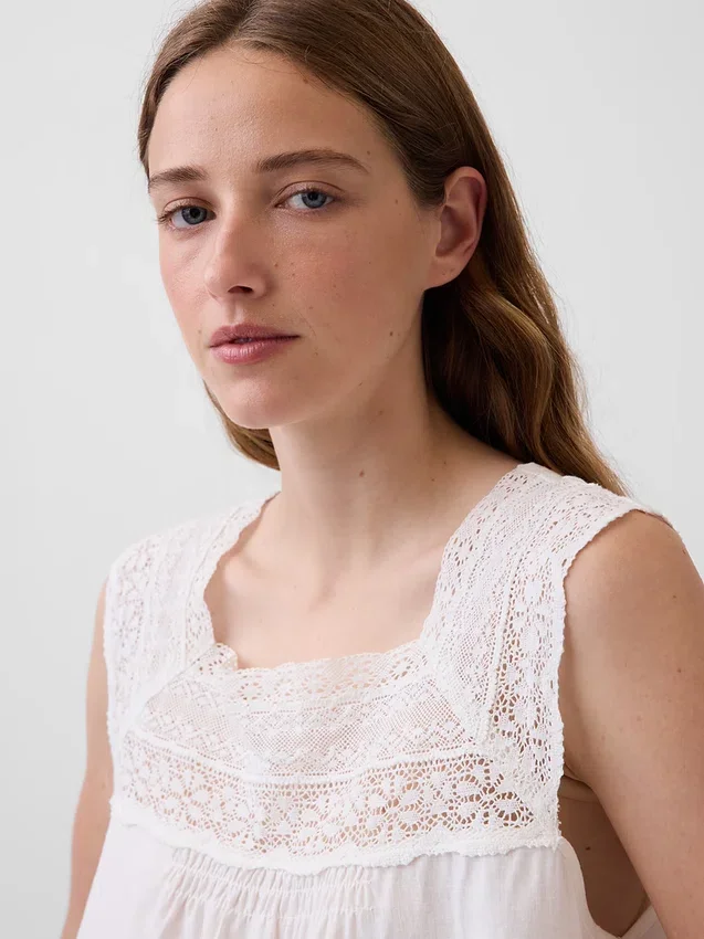 Blusa de cuello cuadrado de croché en mezcla de lino
