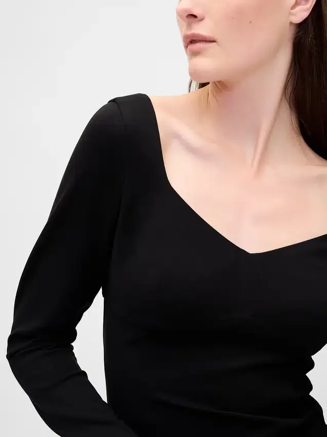 Blusa de doble tejido con escote corazón