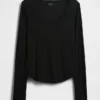 Blusa de pijama con ribete de encaje y patrón de mini acanalado