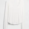 Blusa de pijama con ribete de encaje y patrón de mini acanalado