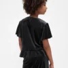 Blusa de terciopelo con peplum para niños