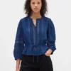Blusa de voile con ribete de encaje