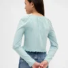 Blusa infantil con cuello cuadrado y fruncido