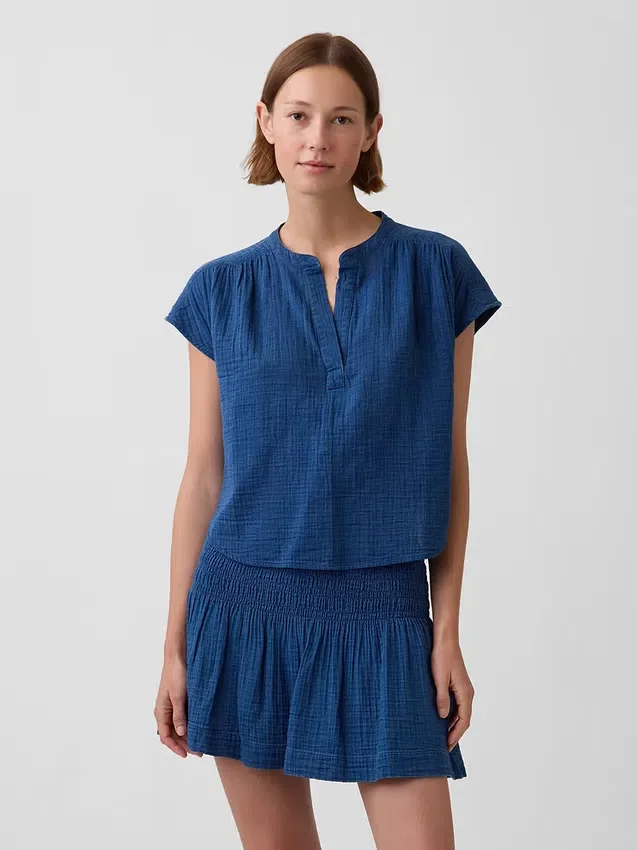 Blusa oversize de gasa de algodón con cuello abierto