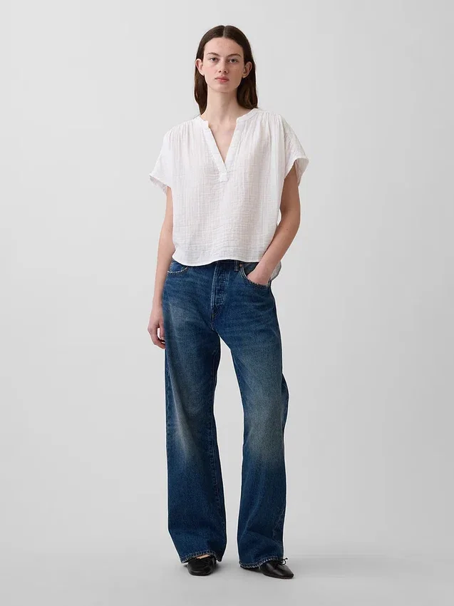 Blusa oversize de gasa de algodón con cuello abierto