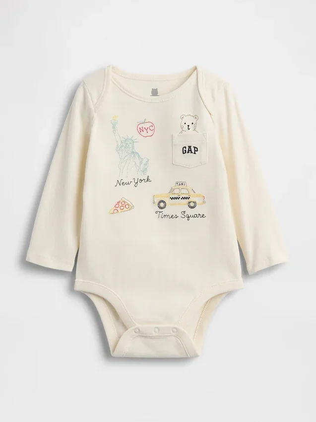 Body de algodón orgánico con bolsillo y logotipo de NYC de la colección «Baby First Favorites»