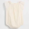 Body floral con fruncidos para bebé