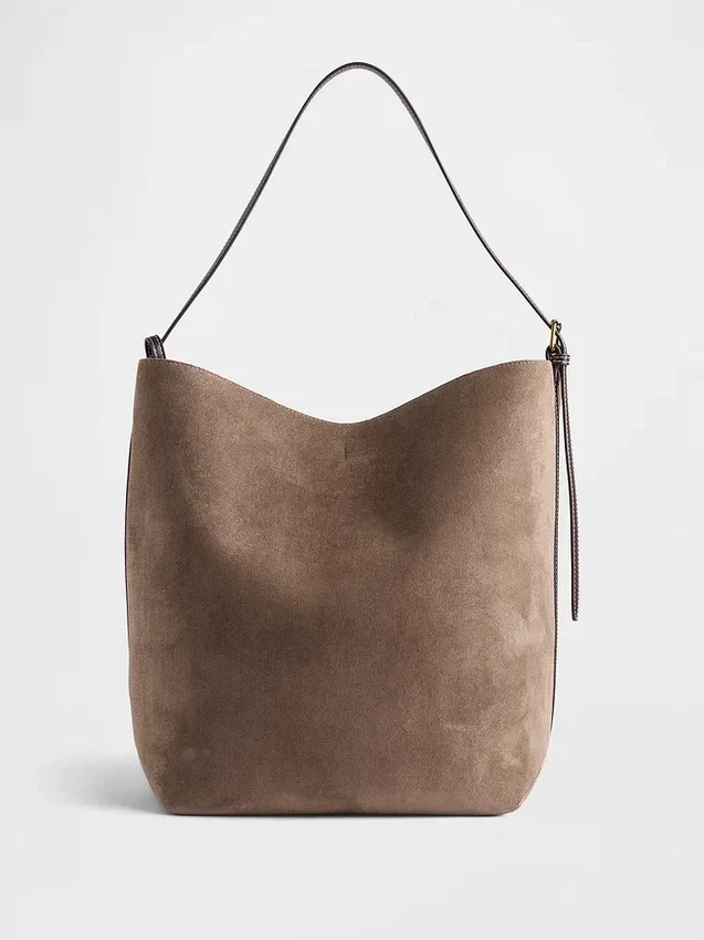 Bolso tipo cubo de gamuza vegana