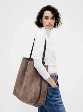 Bolso tipo cubo de gamuza vegana