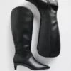 Botas altas hasta la rodilla con tacón bajo y punta afilada