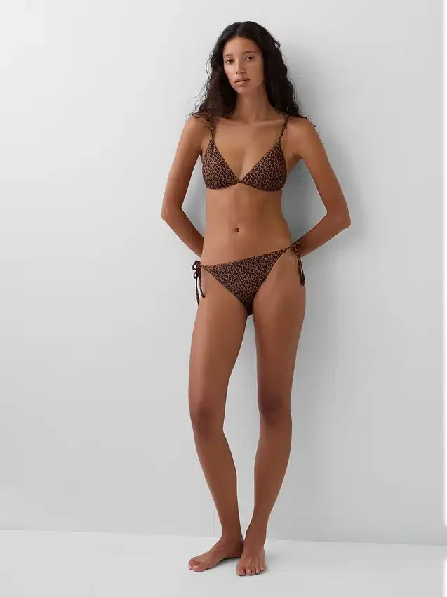 Braguita de bikini de partes de abajo tipo tanga