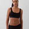 Bralette de algodón orgánico elástico con el Gap Logo