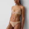 Bralette de encaje Madesoft con escote profundo