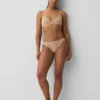 Bralette de encaje Madesoft con escote profundo