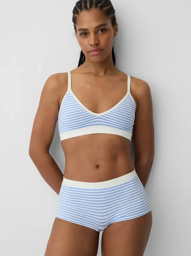 Bralette triangular sin costuras con tejido acanalado