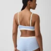 Bralette triangular sin costuras con tejido acanalado