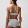Bralette triangular sin costuras con tejido acanalado