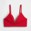 Bralette triangular sin costuras con tejido acanalado