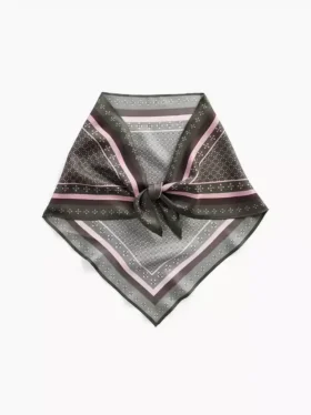 Bufanda triangular extragrande 100 % seda