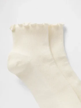 Calcetines acanalados con volantes