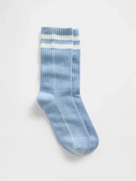 Calcetines cortos estilo universitario